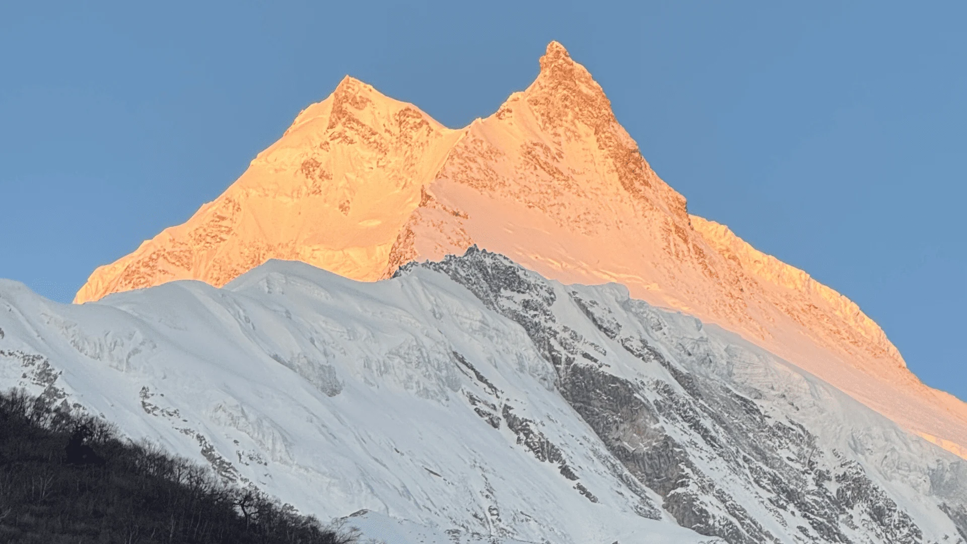 Manaslu Circuit Trek