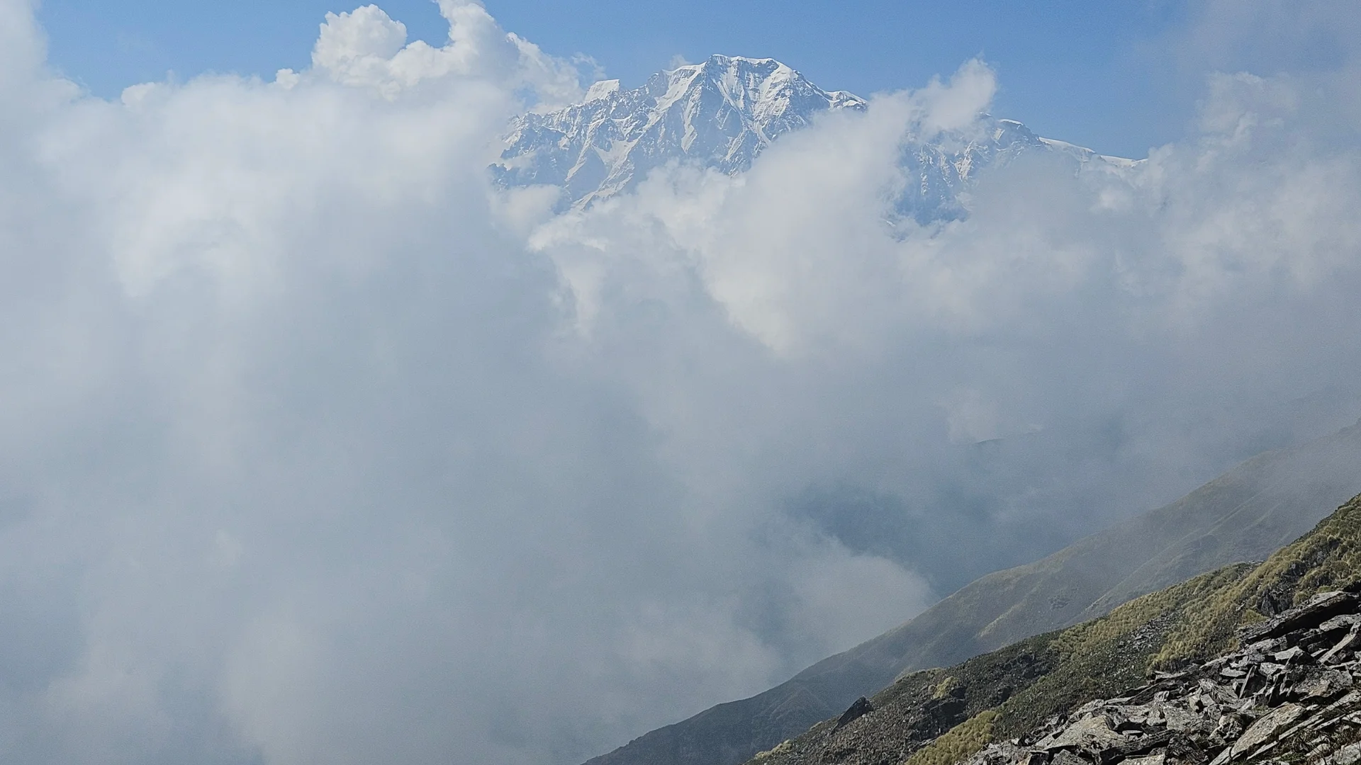 Namik Glacier Trek