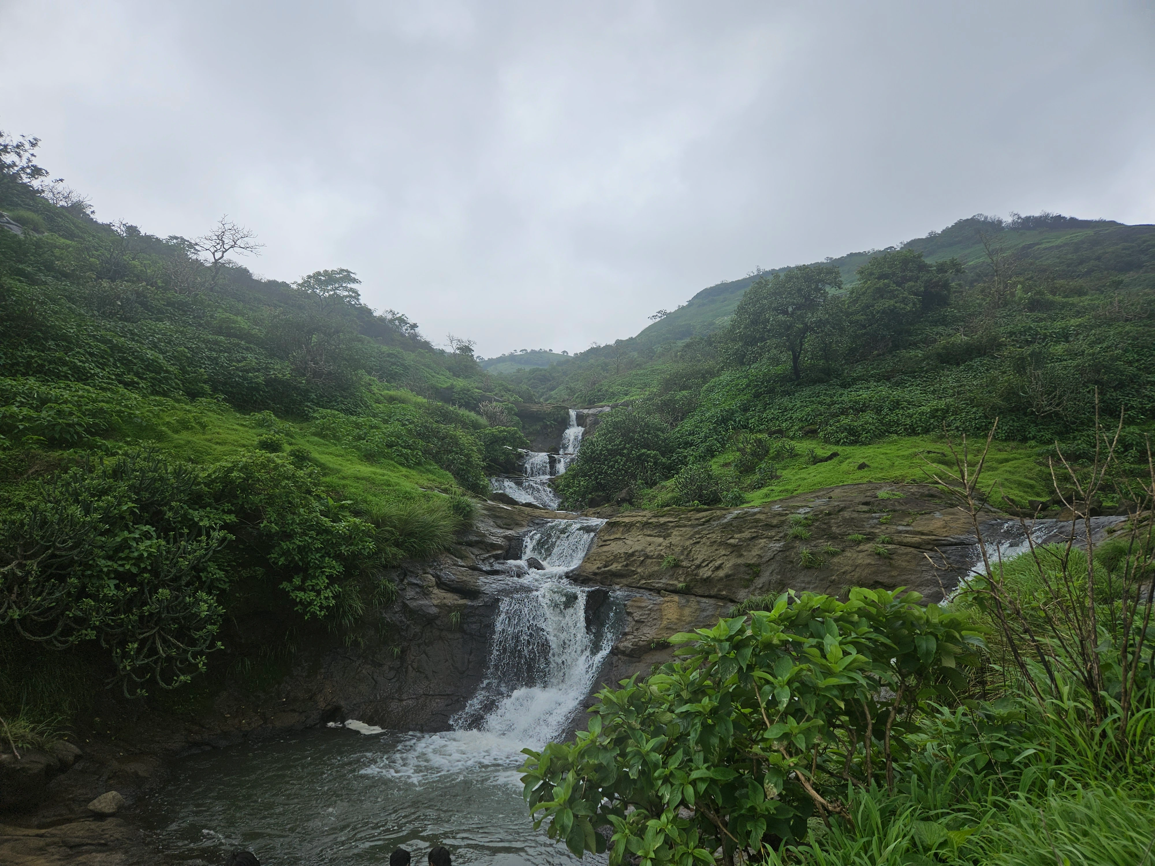 Varsubai Plateau & Seven Step Waterfall Trek